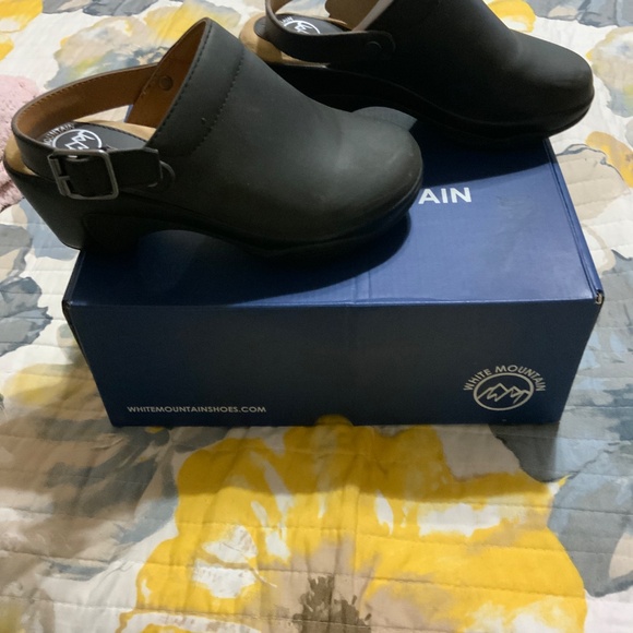 White Mountain sling back heeled clog - Picture 3 of 5